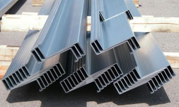 Xà gồ Z Vinaone được rất nhiều khách hàng trong nước yêu thích