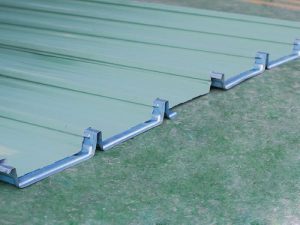 Tôn cliplock Đông Á được rất nhiều khách hàng yêu thích