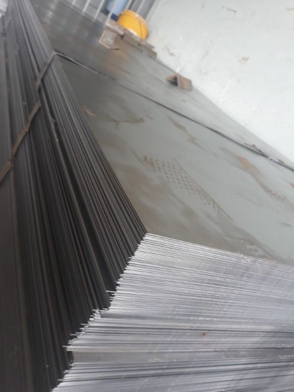 Tôn tấm dầu rất được khách hàng trong nước ưa chuộng