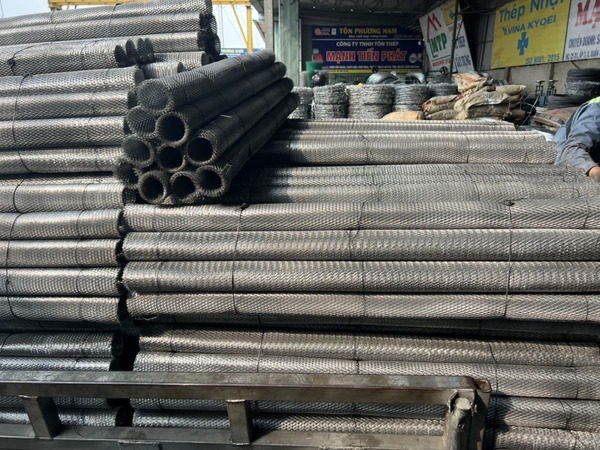 Có rất nhiều yếu tố khách quan có thể ảnh hưởng đến mức giá lưới tô tường trên thị trường hiện nay