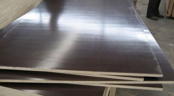 Ván ép cốp pha phủ phim 16mm có tính thẩm mỹ rất cao, không bám bụi và dễ dàng vệ sinh trong quá trình sử dụng