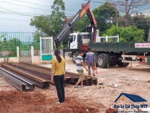 MTP đã xuống hàng và giao thành công 30 tấn thép hình